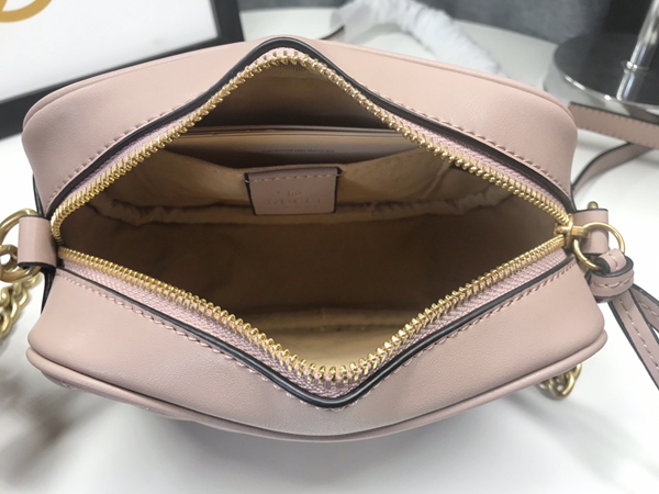 激安グッチバッグコピー着用イメージ